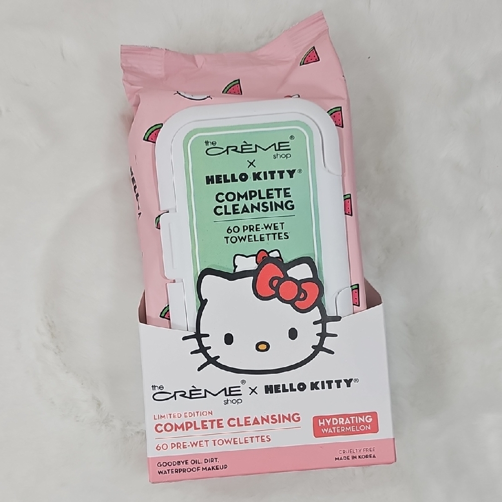 the Creme X Hello Kitty Complete Cleansing 60 Pre-Wet Towelettes Hydrating Water